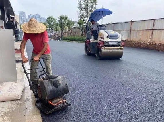 沥青施工前需要注意哪些用什么样的材料